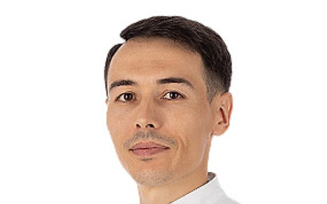 Мухамадиев Адонис Радикович